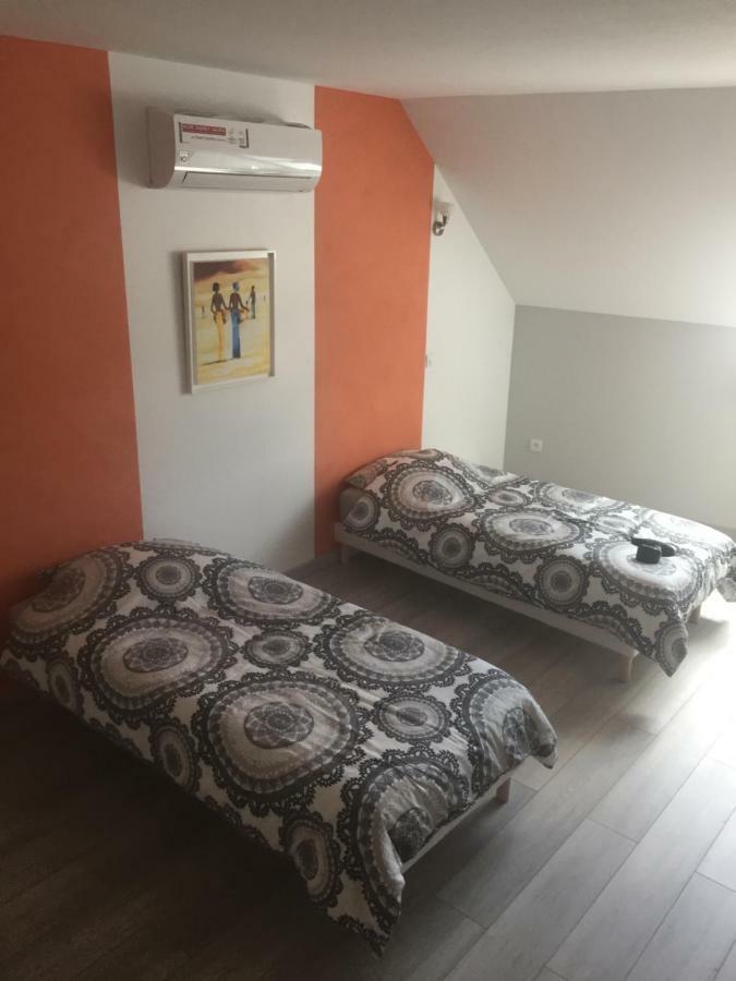 Appartamento Au Pied De La Roche Esterno foto